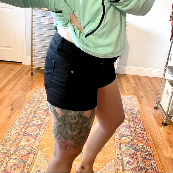 21 DENIM | Black Denim Shorts Size 27 - Picture 3 of 6